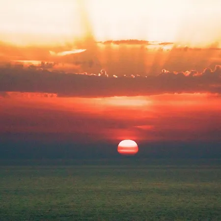 Melmar View Hotell 4*